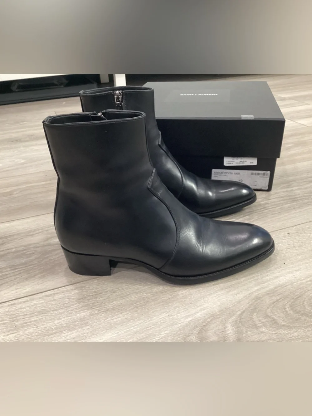 Saint Laurent Wyatt Chelsea Boots Men's 7US/40EU Black Nero Almond Toe 40 mm